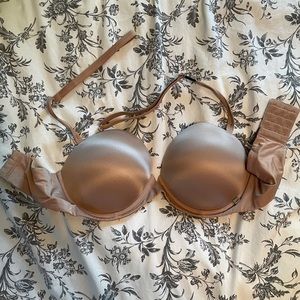 32DD Victoria’s Secret Strapless Convertible Bra